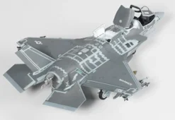Academy 1/72 Lockheed Martin F-35B Lightning II USMC VMFA-121 Green Knights