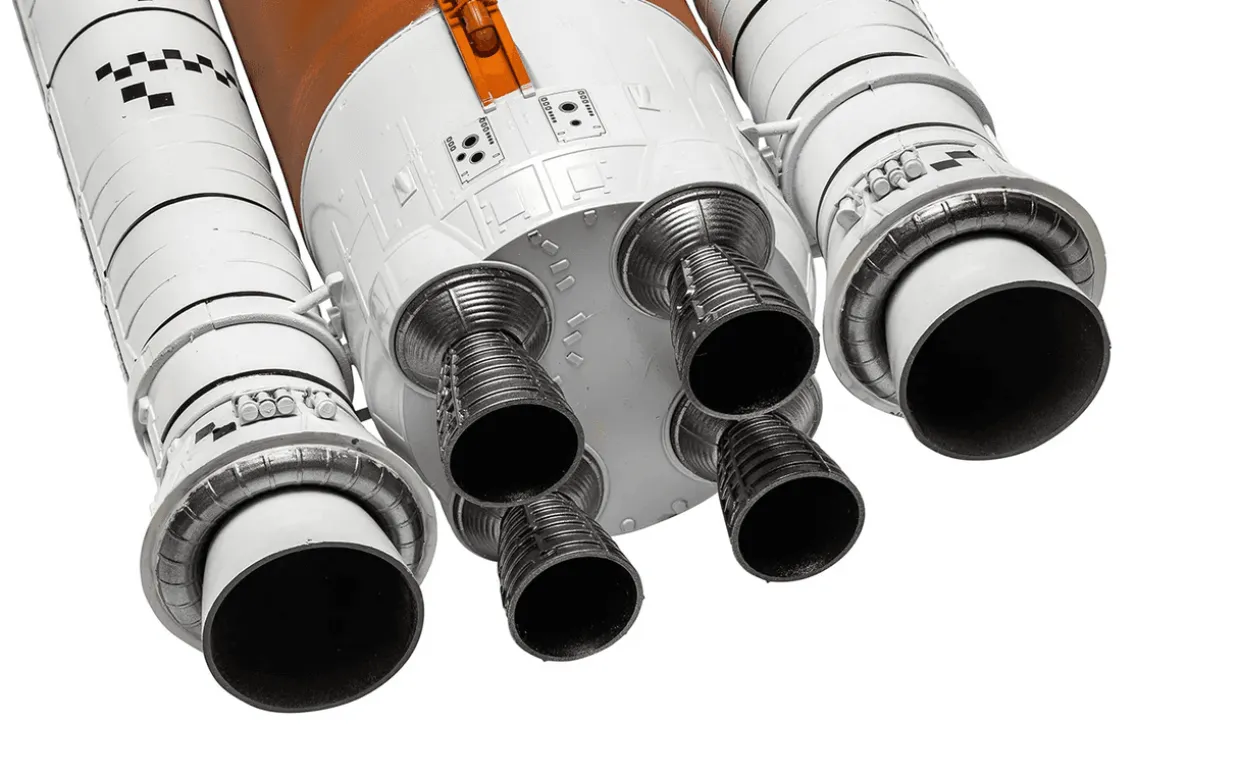 Airfix 1/144 SLS Artemis Rocket Gift Set