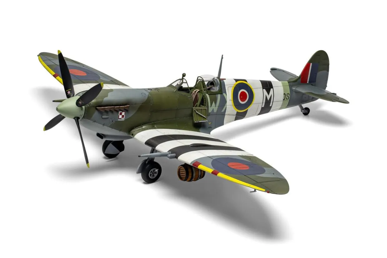 Airfix 1/24 Supermarine Spitfire Mk.IXc Flying Dray Model Kit