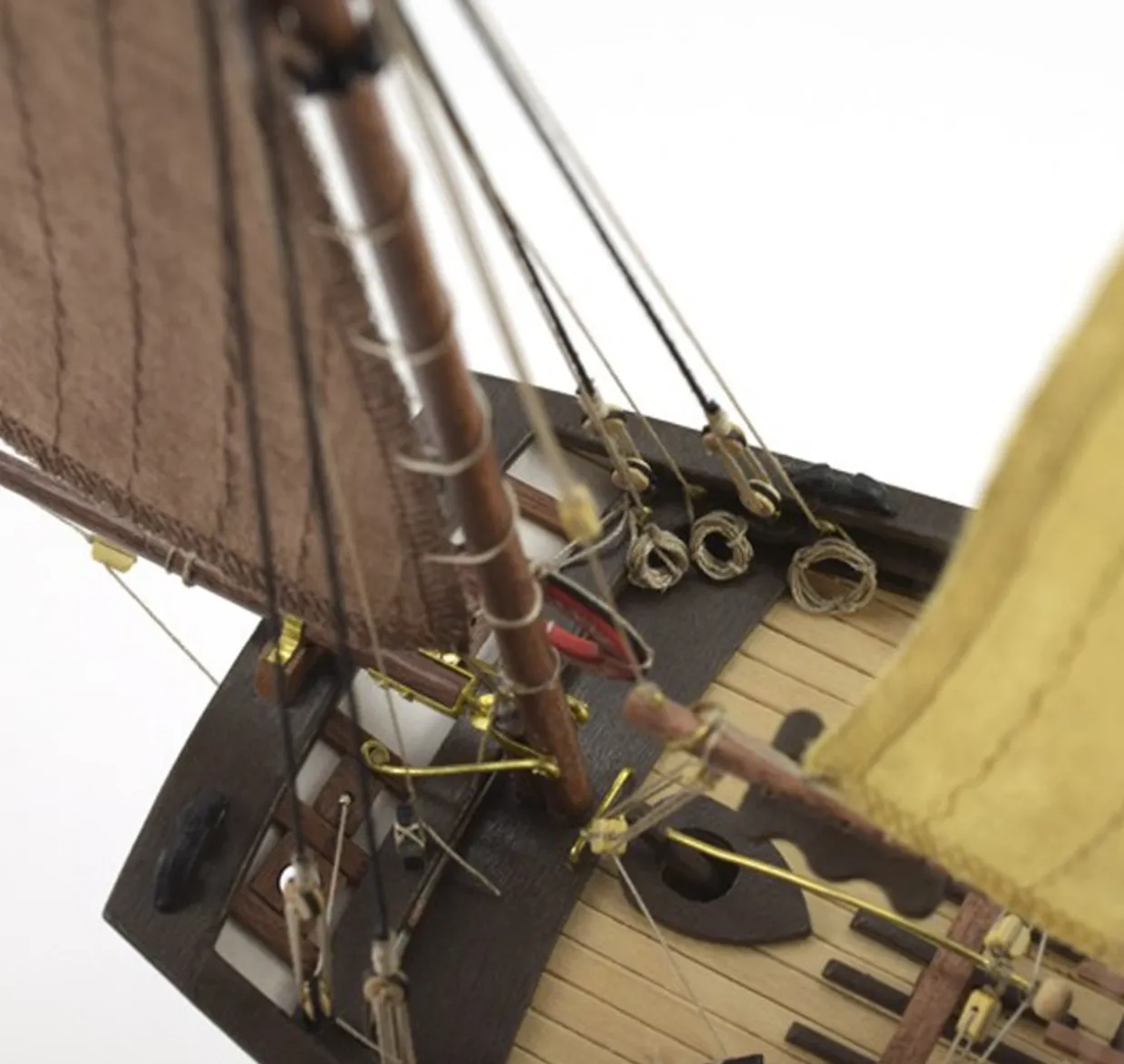 Artesania Latina 1/50 Marie Jeanne Wooden Ship Model Kit