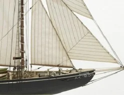 Billings Models 1/65 Bluenose Wooden Ship Kit