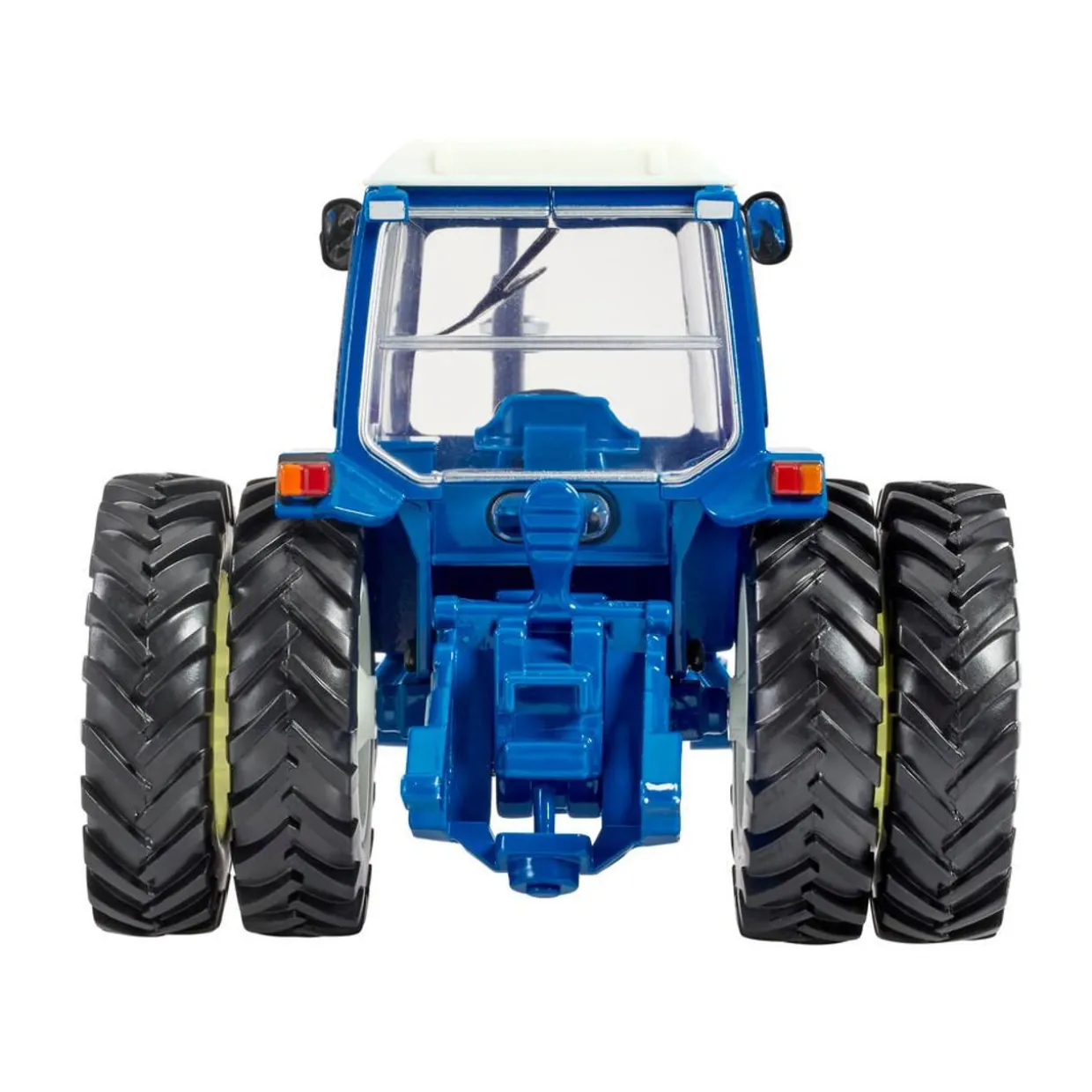 Britains 1/32 Ford 7600 with Dual Rear Wheel Diecast Model