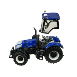 Britains 1/32 New Holland T8.435 Tractor Diecast Model