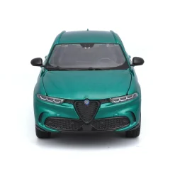 Burago 1/24 Alfa Romeo Tonale Green Diecast Model