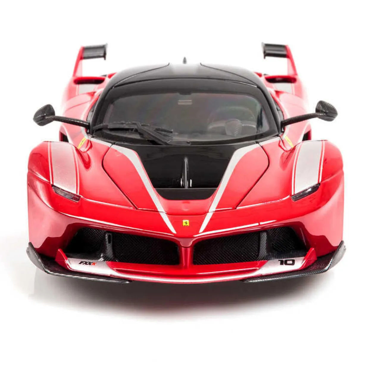 Burago 1/18 Ferrari FXX-K #10 Diecast Model
