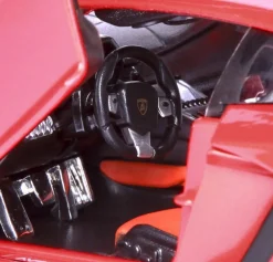 Burago 1/18 Lamborghini Aventador LP 700 4 Diecast Model