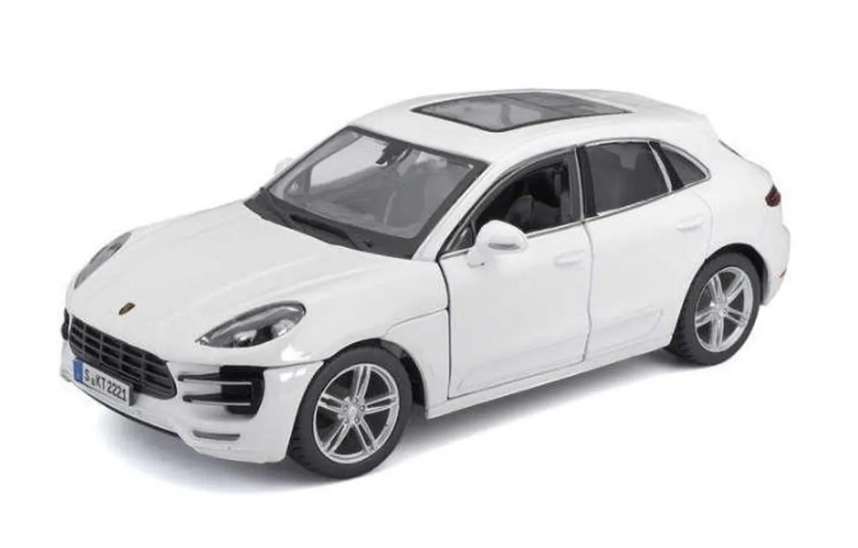 Burago 1/24 Porsche Macan White Diecast Model
