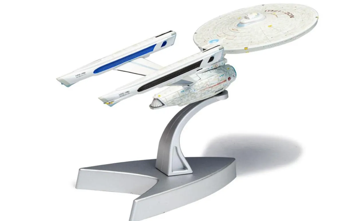 Corgi Star Trek - USS Enterprise NCC-1701 [Refit]