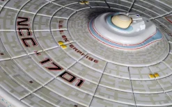 Corgi Star Trek - USS Enterprise NCC-1701 [Refit]