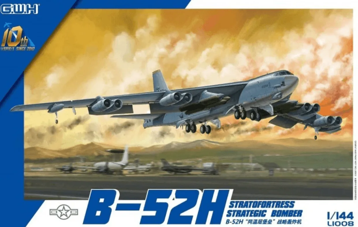Great Wall Hobby 1/144 Boeing B-52H Stratofortress