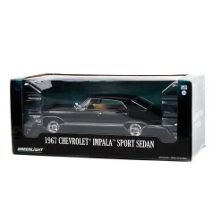 Greenlight 1/24 1967 Chevrolet Impala Sport Sedan Tuxedo Black