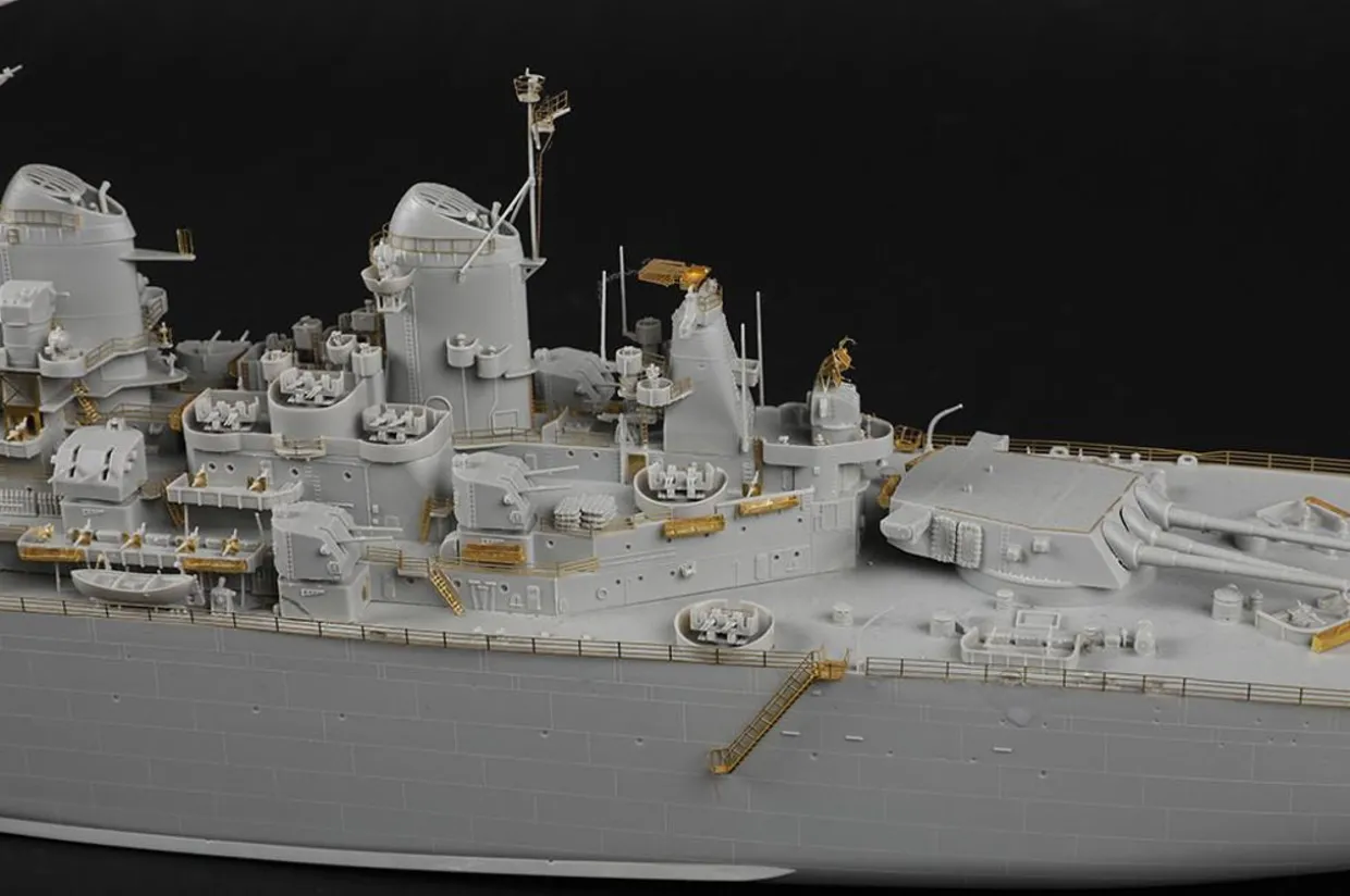 Hobby Boss 1/350 USS Missouri BB-63