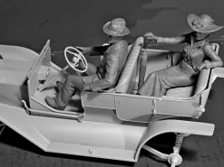 ICM 1/24 American Motorists 1910s