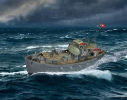 ICM 1/350 German Kriegsfischkutter Model Kit