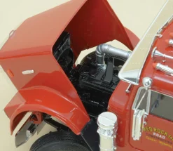 Italeri 1/24 Freightliner Heavy Dumper Truck