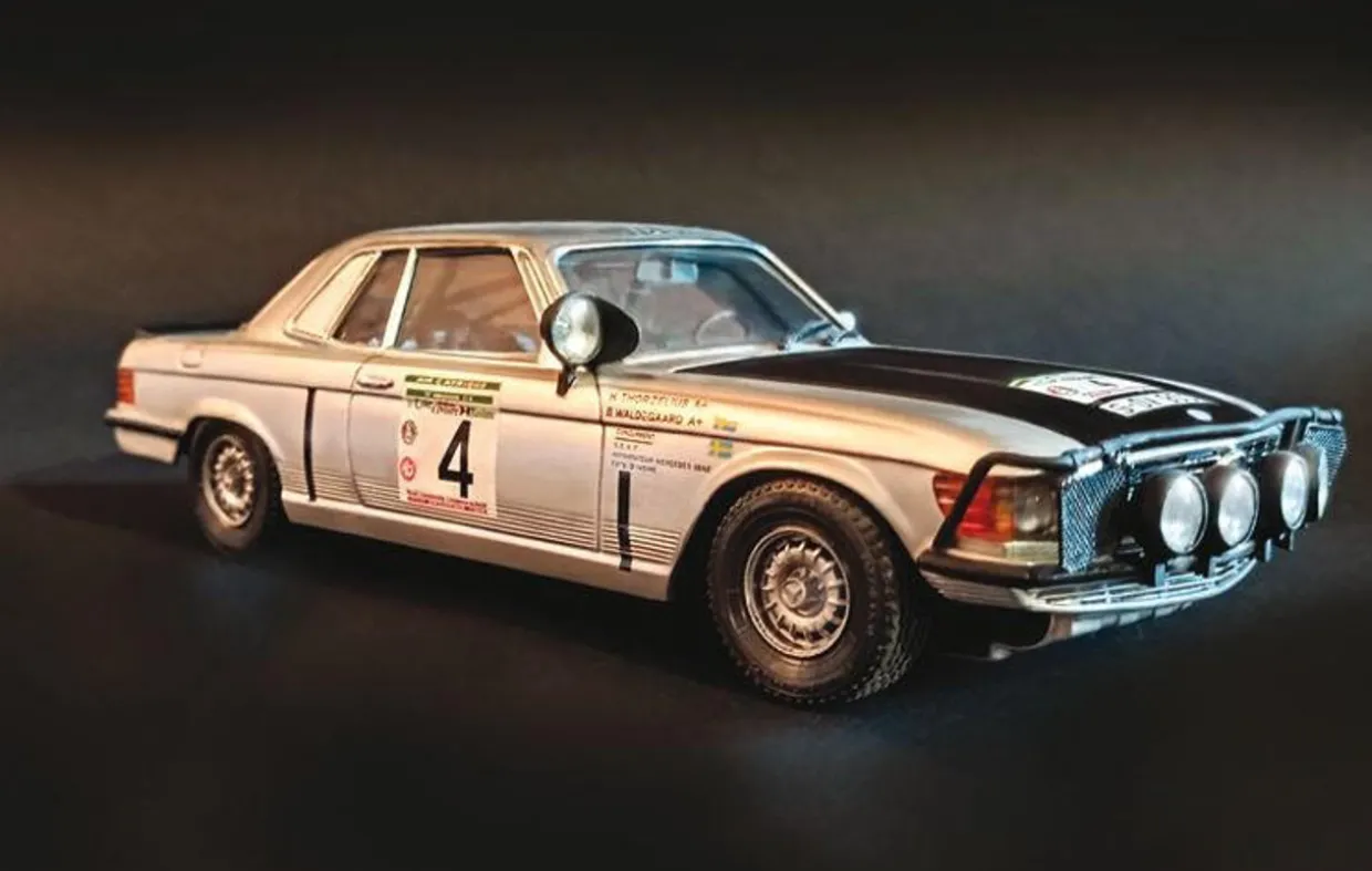 Italeri 1/24 Mercedes 450 SLC Rallye Bandama 1979