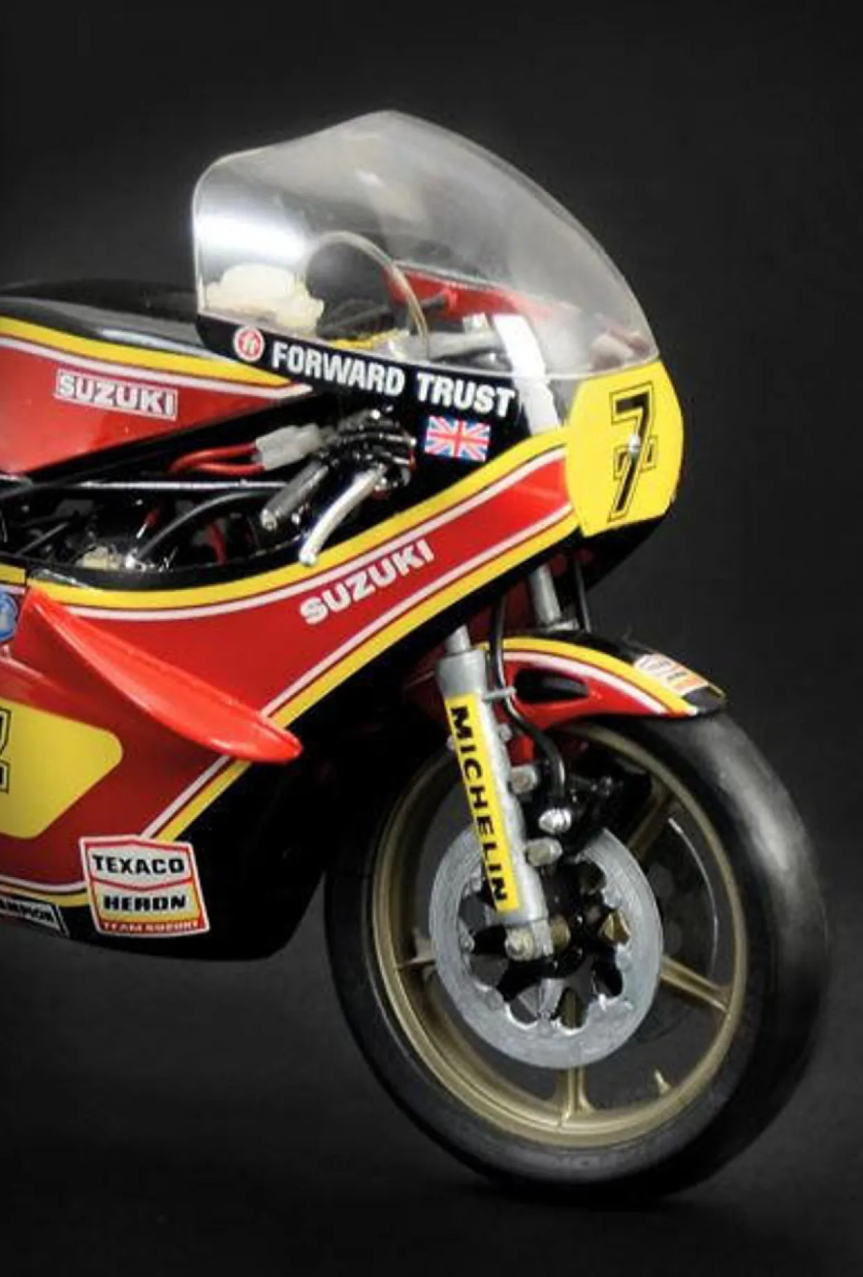 Italeri 1/9 Suzuki RG500 XR27 Barry Sheene