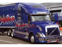 Italeri 1/24 Volvo VN 780