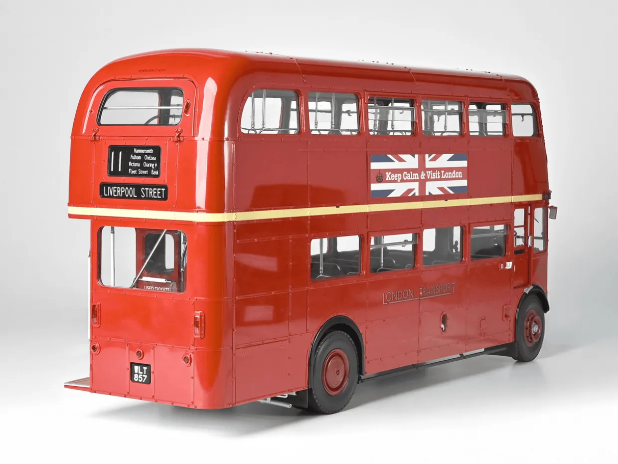 IXO 1/12 AEC Routemaster Bus 1961 Diecast Model Kit