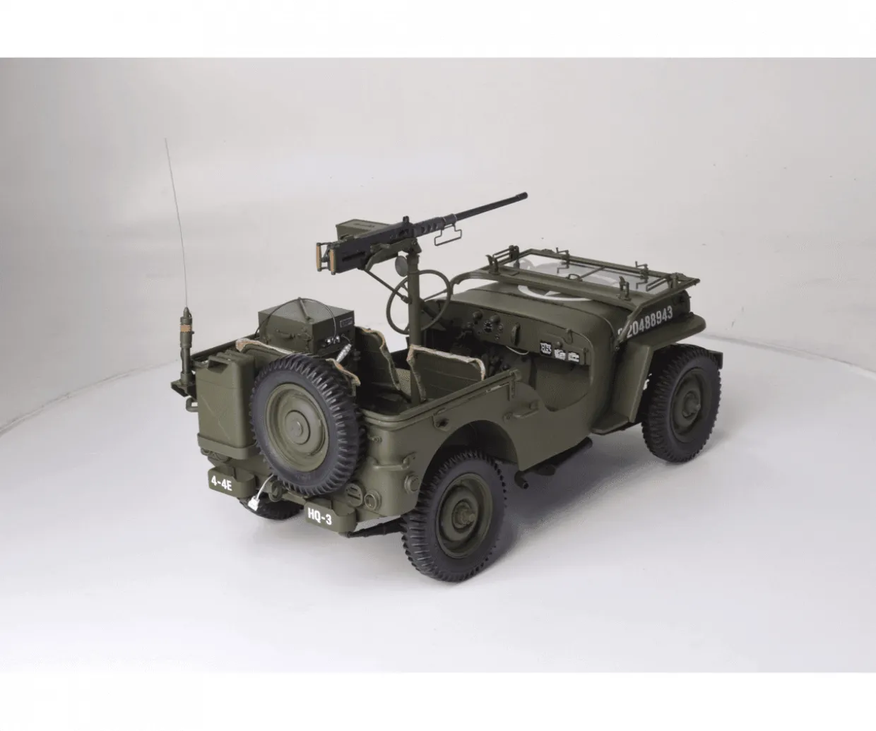 IXO 1/8 Willys Jeep with Trailer and ATG