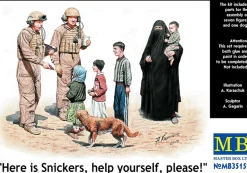 Master Box 1/35 Here is Snickers