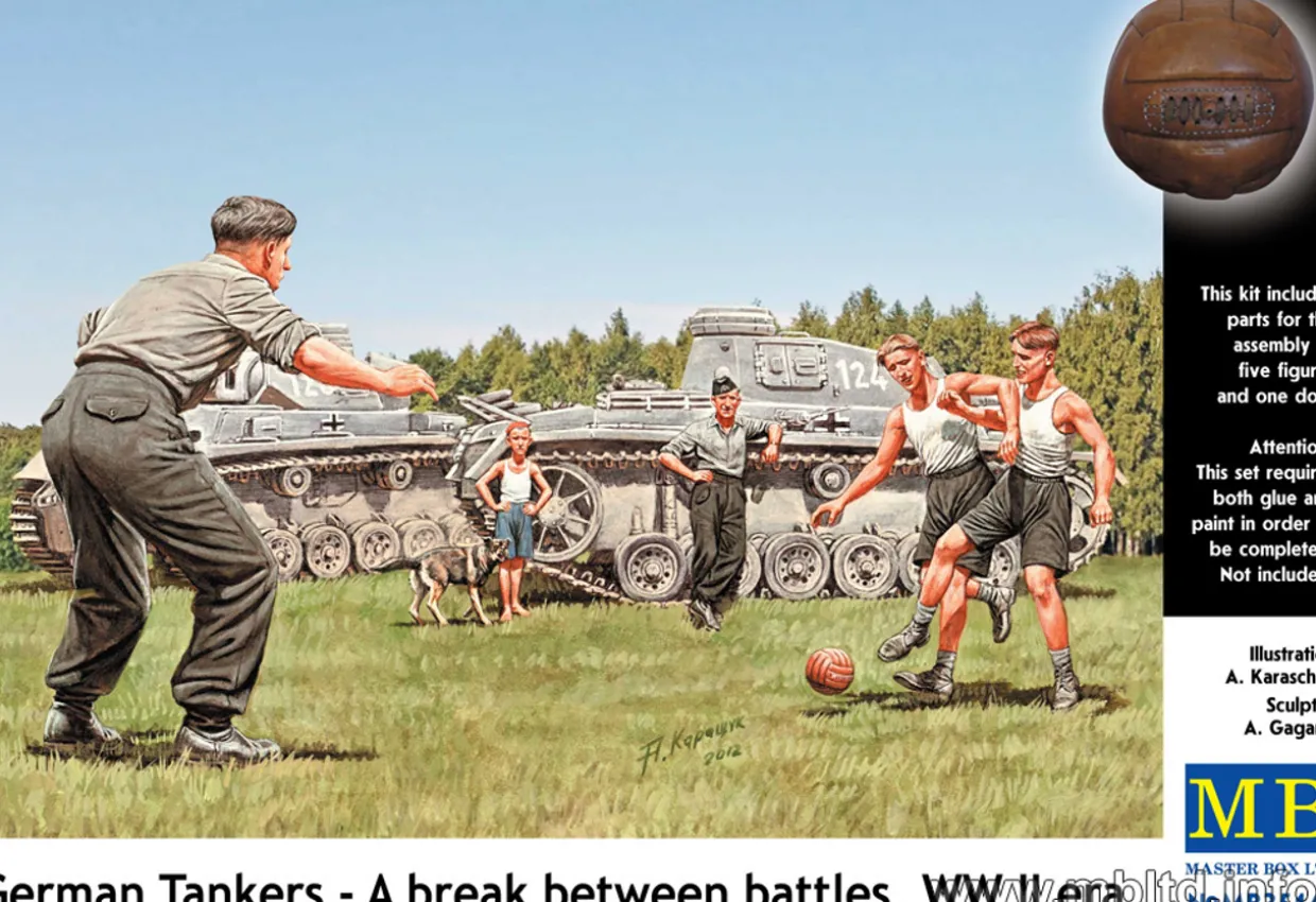 Master Box 1/35 WWII German Tankers