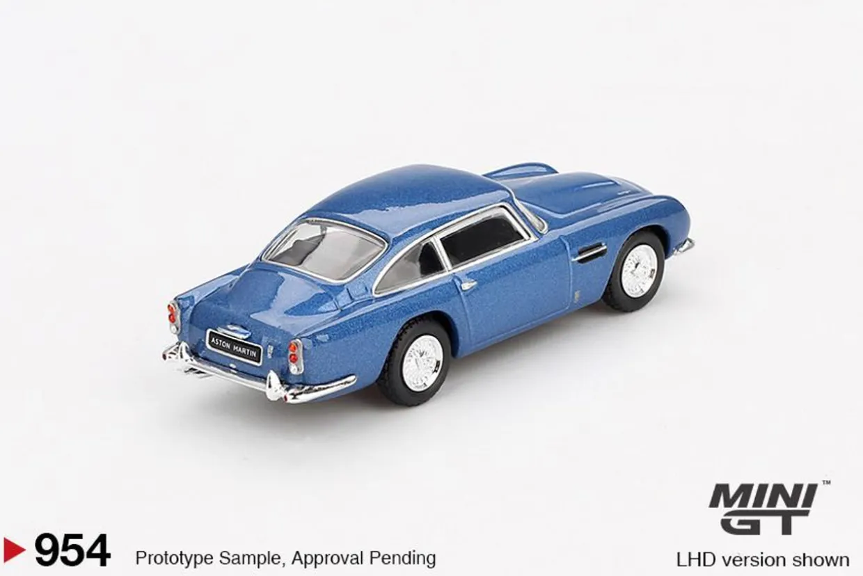 Mini GT 1/64 Aston Martin DB5 Sierra Blue