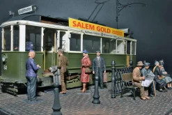 MiniArt 1/35 European Tram Car with Crew & Passengers Model
