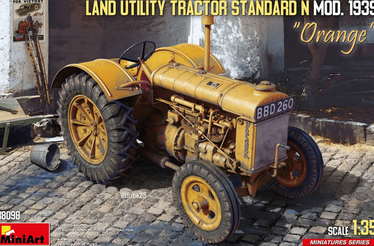 MiniArt 1/35 Fordson N Tractor 1939 'Orange'