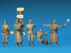 MiniArt 1/35 German Feldgendarmerie Special Edition