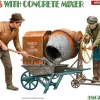MiniArt 1/35 Workers with Concrete Mixer