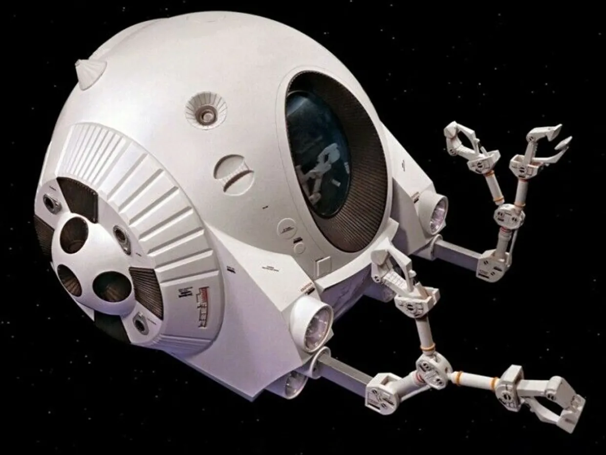 Moebius Models 1/8 EVA Pod 2001: A Space Odyssey Model Kit