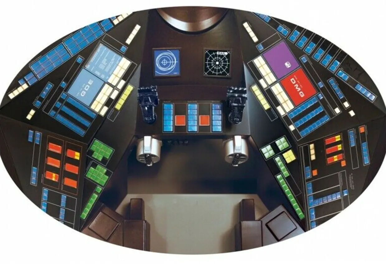 Moebius Models 1/8 EVA Pod 2001: A Space Odyssey Model Kit