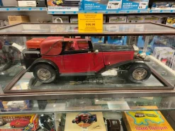 Pocher 1/8 1932 Rolls Royce Phantom II Sedanca Coupe Maroon And Black Ready Assembled