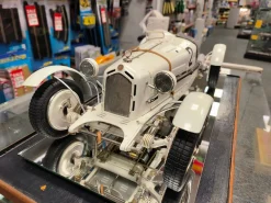 Pocher 1/8 Alfa Romeo 8C 2300 Monza Muletto Ready Assembled