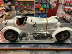 Pocher 1/8 Alfa Romeo 8C 2300 Monza Muletto Ready Assembled