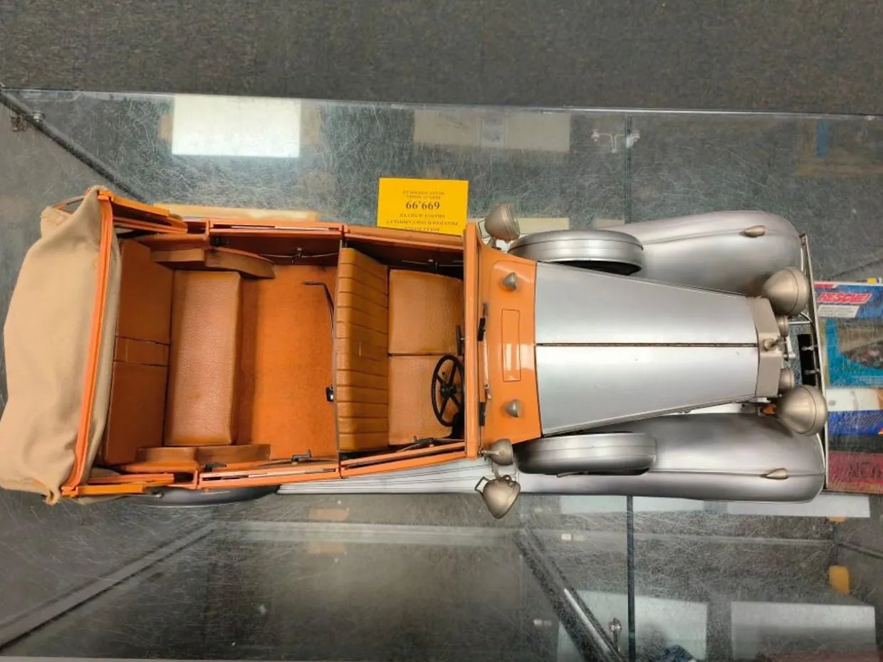 Pocher 1/8 Rolls Royce Torpedo Cabriolet Phantom II Ready Assembled