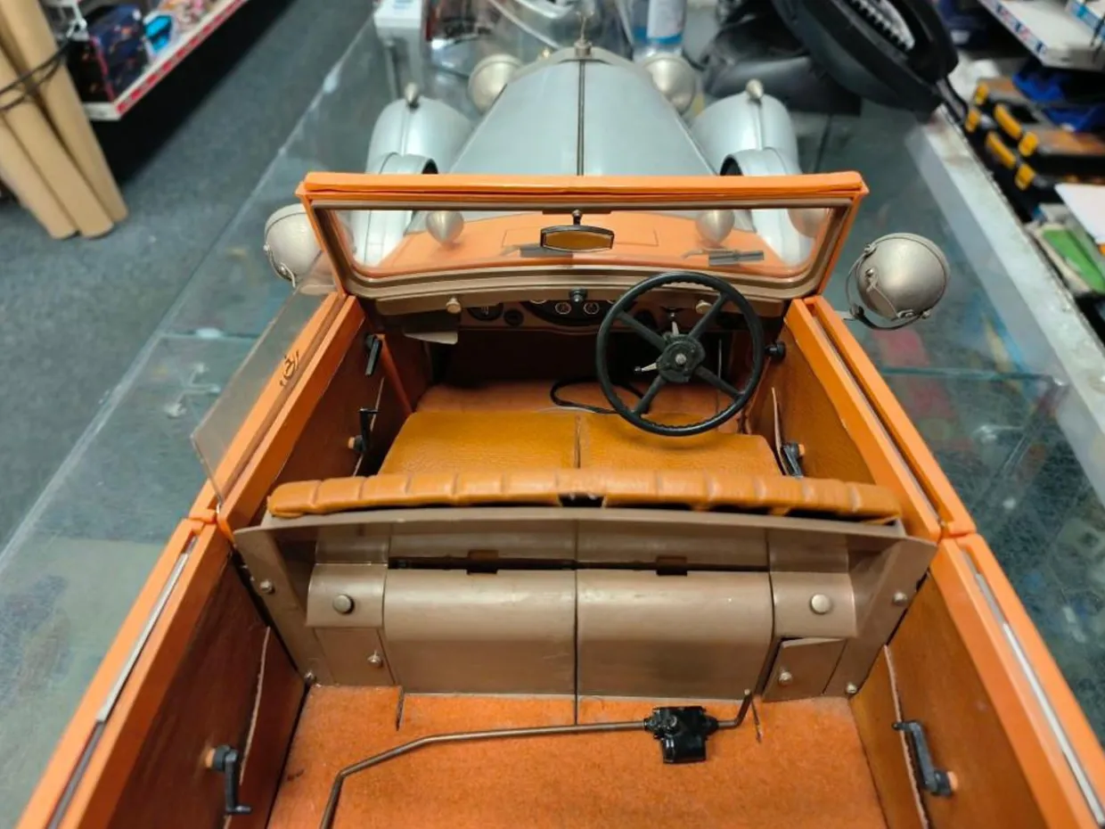 Pocher 1/8 Rolls Royce Torpedo Cabriolet Phantom II Ready Assembled