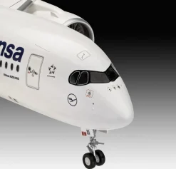 Revell 1/144 Airbus 350-900 Lufthansa New Livery