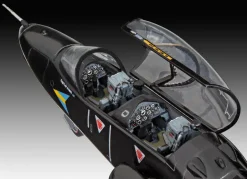 Revell 1/72 BAe Hawk T.1