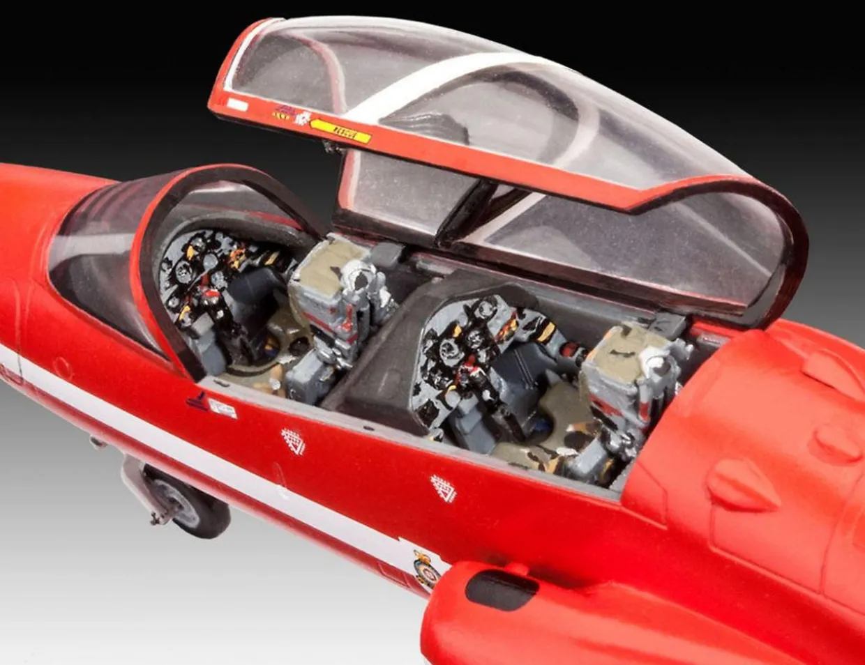 Revell 1/72 BAe Hawk T.1 Red Arrows