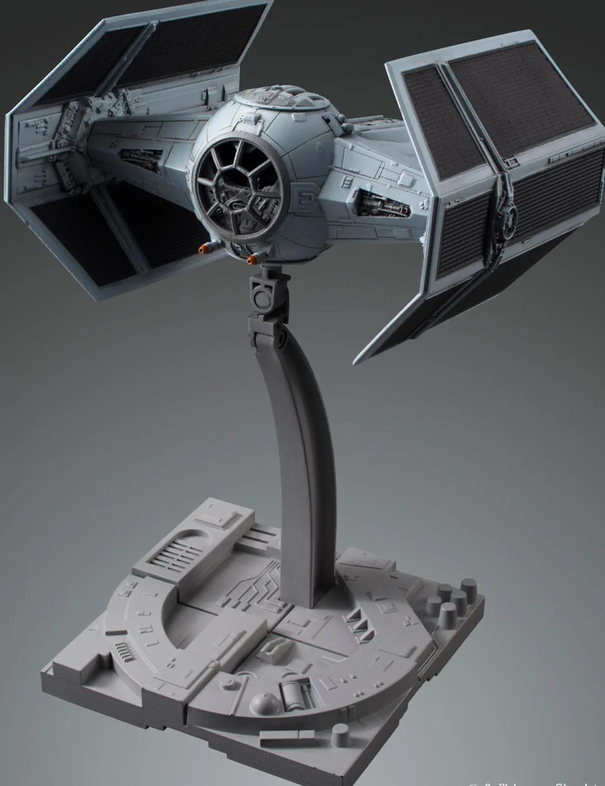 Revell 1/72 Ban-Dai Star Wars TIE Advanced - Darth Vader's TIE Fighter