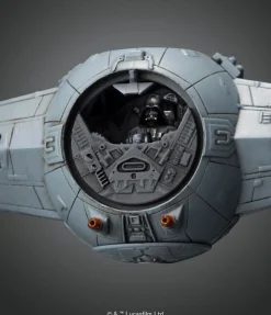 Revell 1/72 Ban-Dai Star Wars TIE Advanced - Darth Vader's TIE Fighter