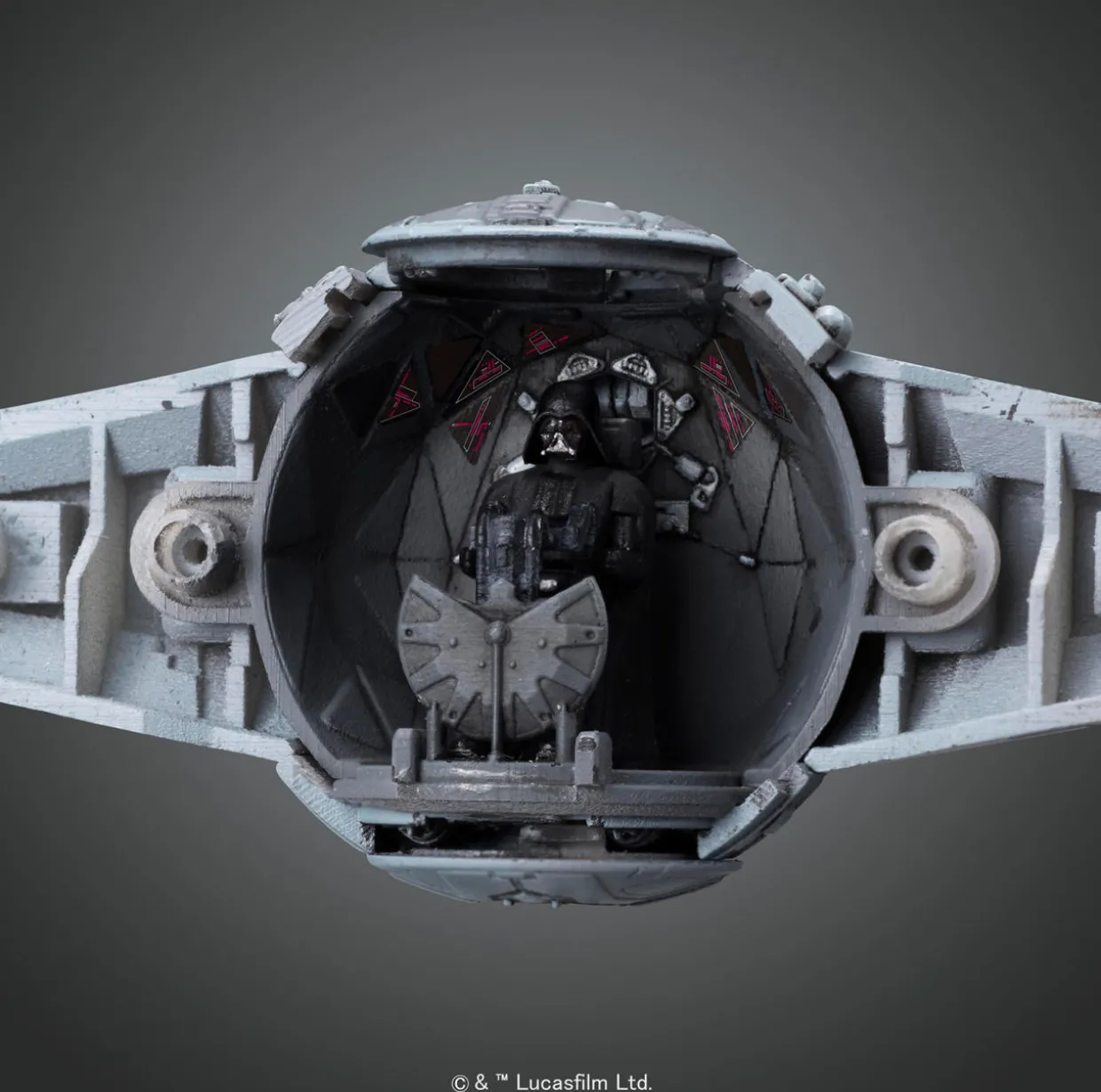 Revell 1/72 Ban-Dai Star Wars TIE Advanced - Darth Vader's TIE Fighter