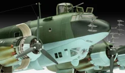 Revell 1/72 Focke-Wulf Fw 200C-5/C-8 Condor