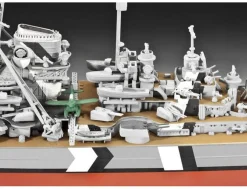 Revell 1/700 German Battleship Bismarck