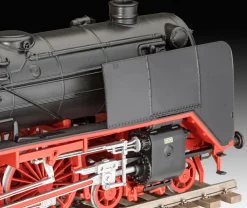 Revell 1/87 German BR01 Express Locomotive