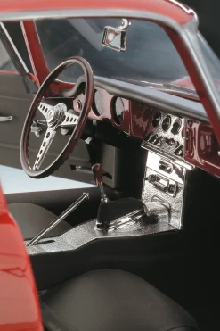 Revell 1/8 Jaguar E-Type Limited Edition Model Kit