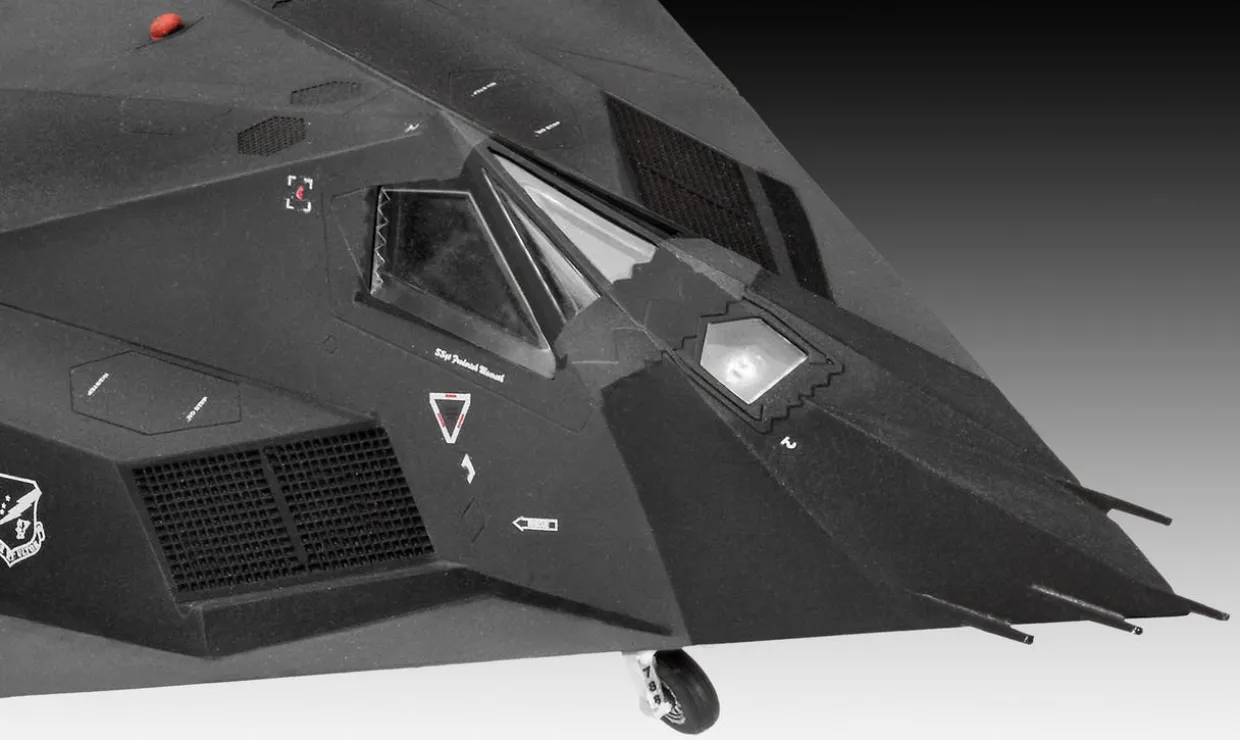 Revell 1/72 Lockheed F-117A Nighthawk