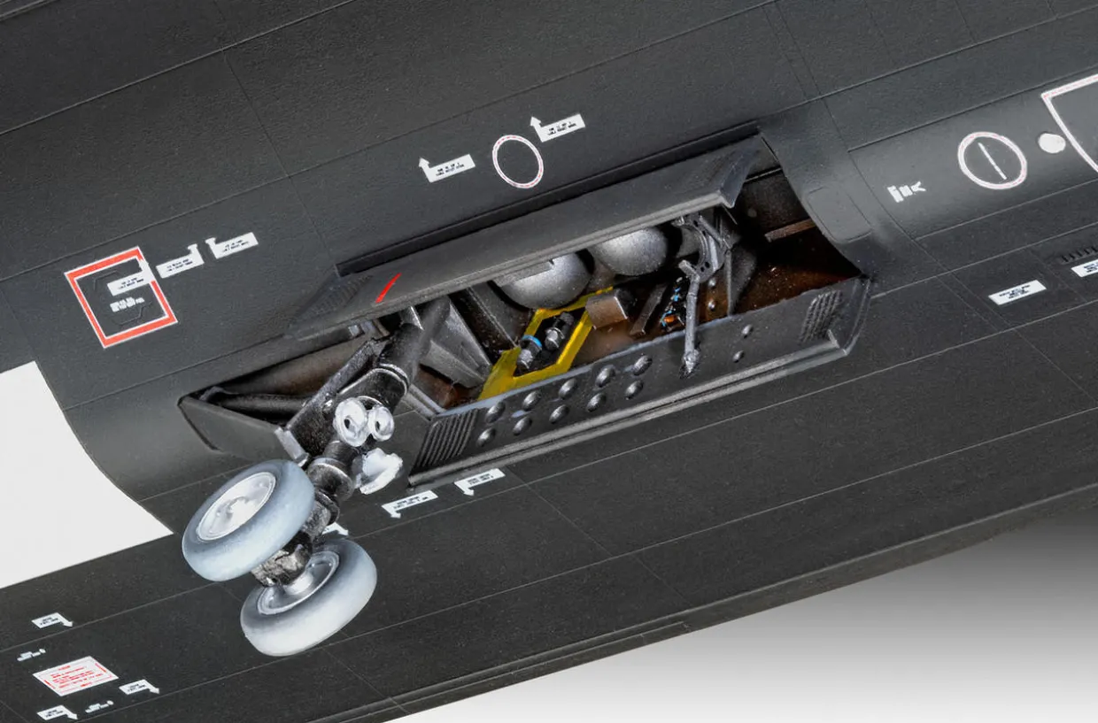 Revell 1/48 Lockheed SR-71 Blackbird